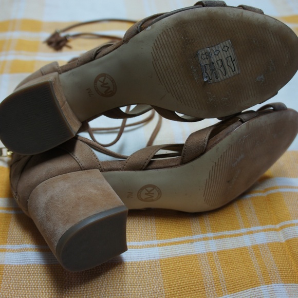 Michael Kors Monterey Tassel Gladiator Heeled - Picture 4 of 7